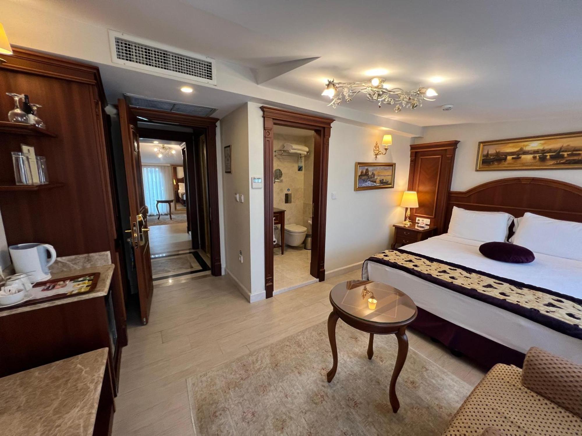 จีแอลเค พรีเมียร์ รีเจนซี สวีท แอนด์ สปา Hotel อิสตันบูล ภายนอก รูปภาพ